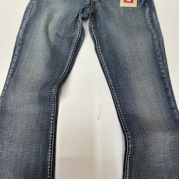 NEW LEVI’S 518 BOOT CUT JEANS! - Picture 3 of 5